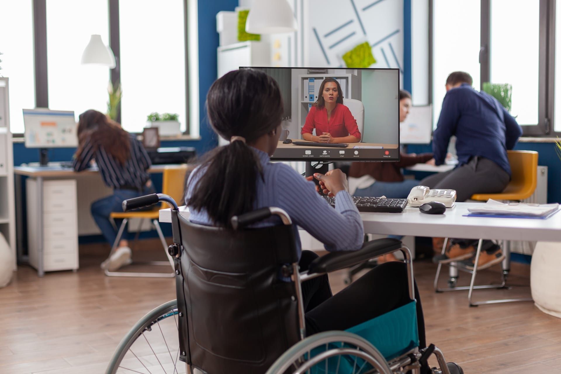 disabled handicapped businesswoman