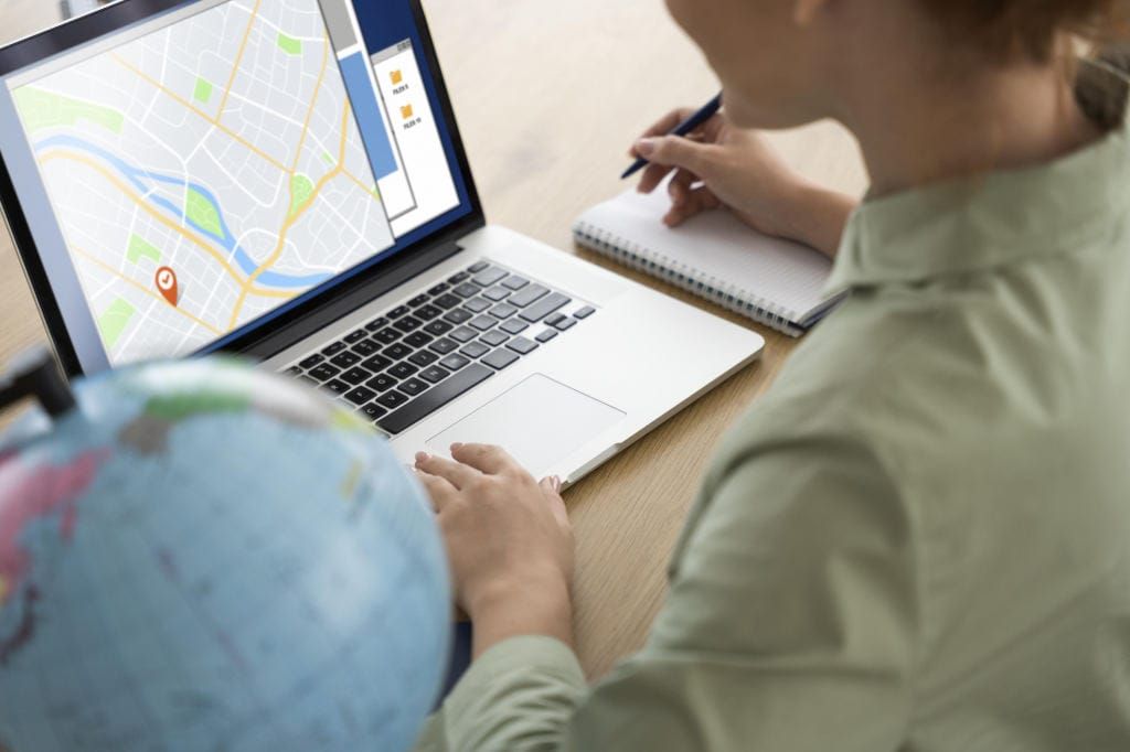 Transforming Virtual Education: Interactive Learning Experiences